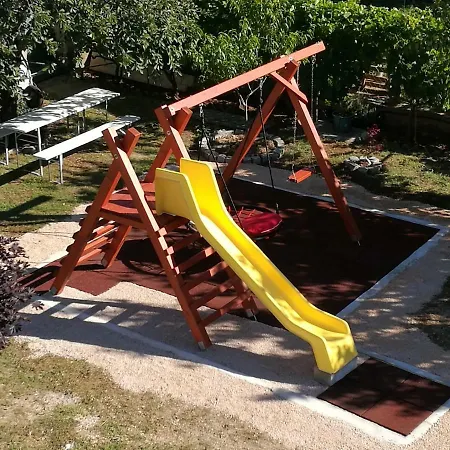 Gostinjska kuća Domenico Lozovac